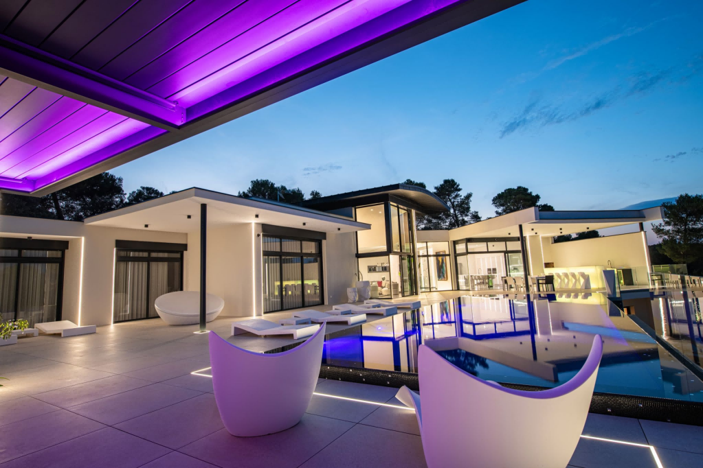 swimming pool strip lights